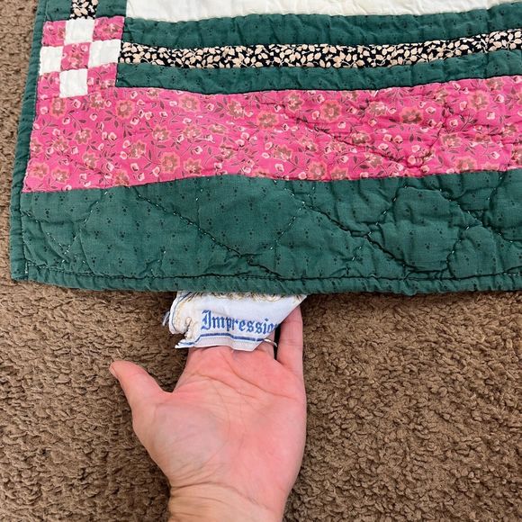 Vintage Impressions Green Floral Quilt Holiday Christmas Rips Stains 57.5" x 48" - Picture 3 of 14